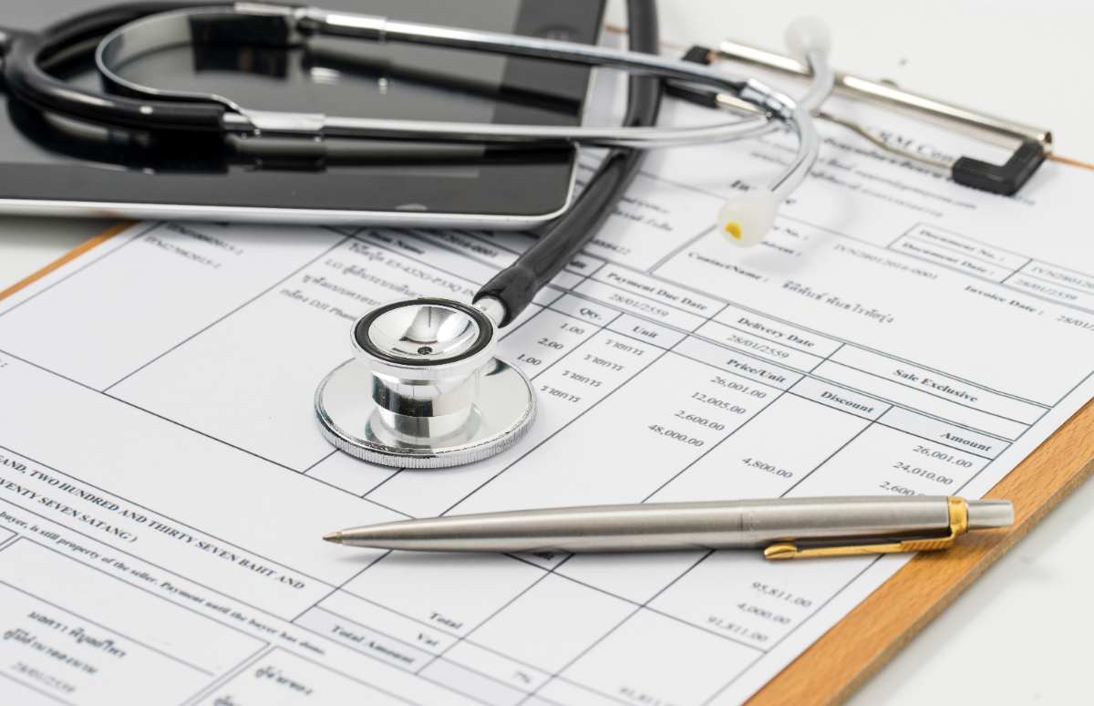 Las revisiones médicas son importantes para seguir una correcta medicina preventiva, tan útil para sentirse tranquilo y para poder pillar a tiempo enfermedades importantes, llegado el caso. Te contamos lo que hay que saber sobre ellas.