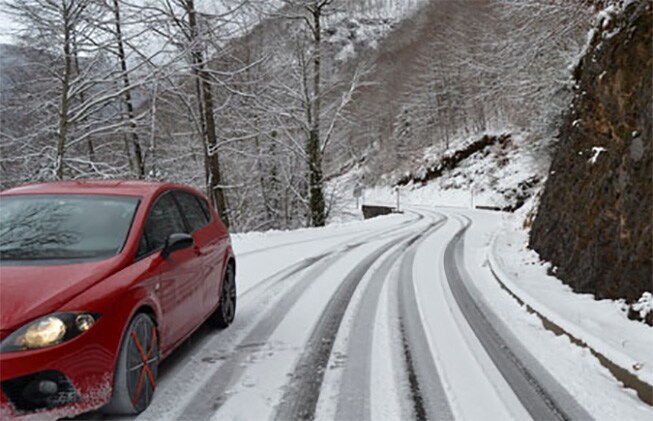 Cómo colocar cadenas para la nieve