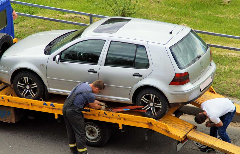 Como llevo el coche al taller en grúa sin que me cueste